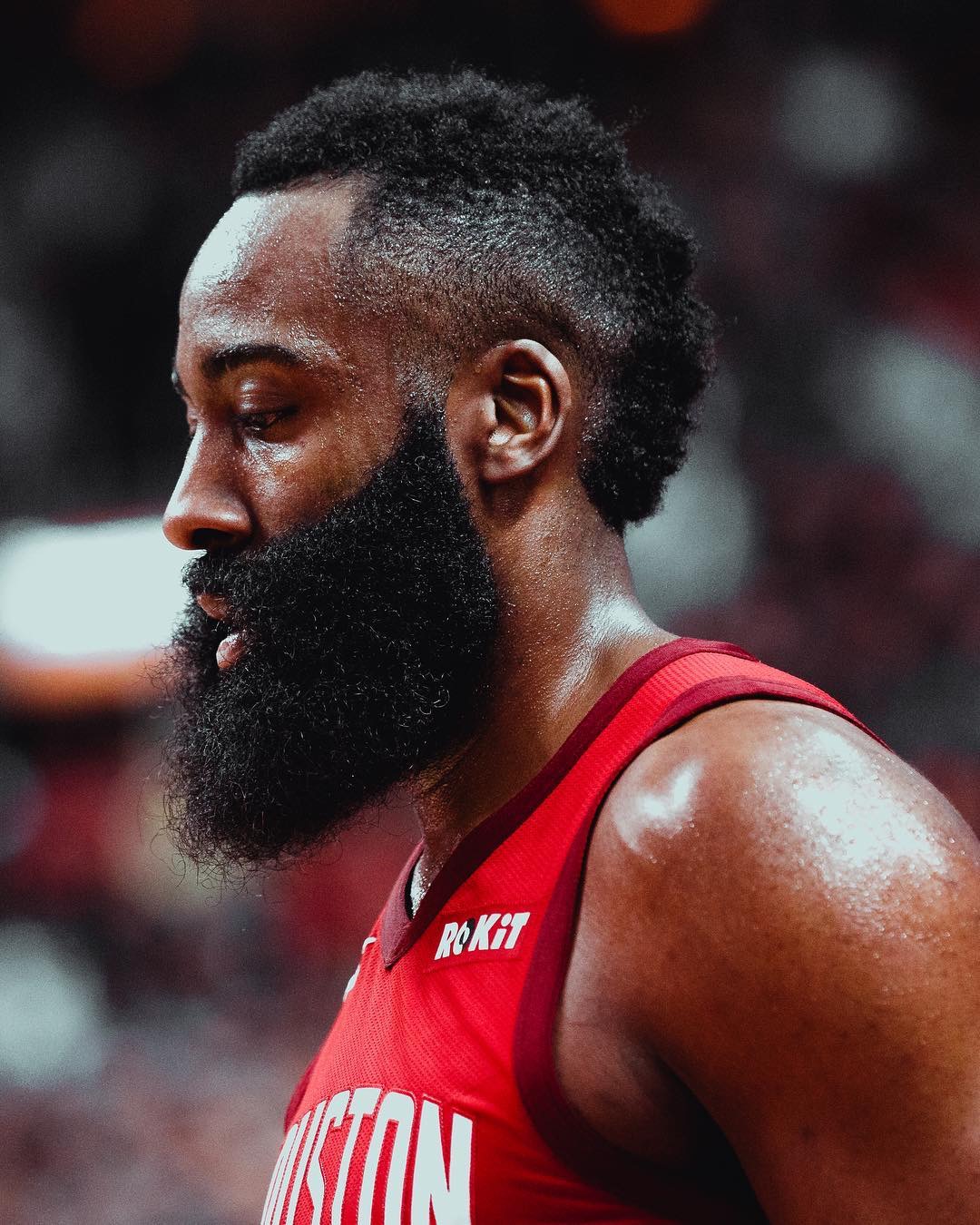 L同学的首 L同学的首